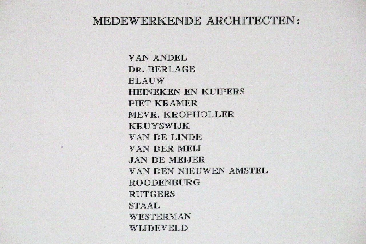 Een lijst van de medewerkende architecten