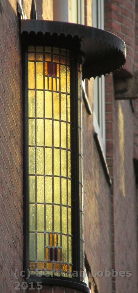 Ruysdaelstraat, met glas in lood
